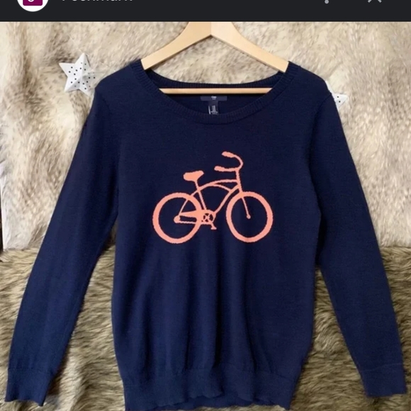[M] Gap med cute bike sweater - Picture 1 of 3